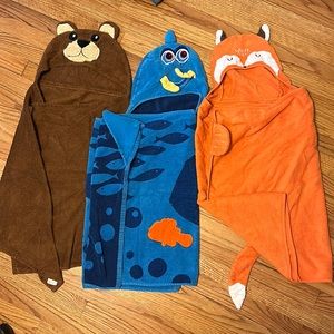 Hooded Toddler Bath/Beach Towels (bear, Dory, fox)